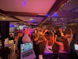 11Deejay_Jens_Wedding_Ru_ckblick_Fotos_censored